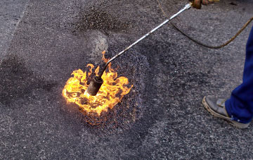 Tongwynlais flat roofing repairs